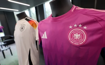 새로운 독일 축구대표 유니폼 색, 핑크를 성소수자의 색으로 만든 것은 나치