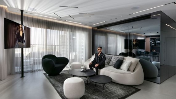 검정, 두려움의 색에서 공간의 지성을 말하는 색으로