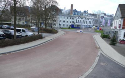 붉은 아스팔트와 생활도로 정책의 전환