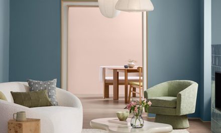 발스파(Valspar)의 2027년 올해의 색 ‘코티지 도어’